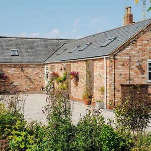 Little On The Yorkshire Wolds Holiday home York